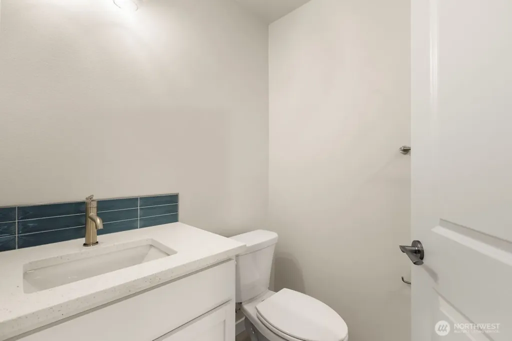 16823 Alder Way Lynnwood WA 98037