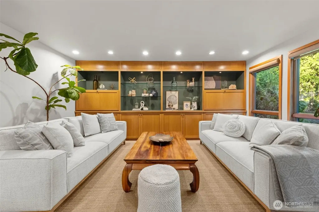 4205 64th Avenue NW Gig Harbor WA 98335