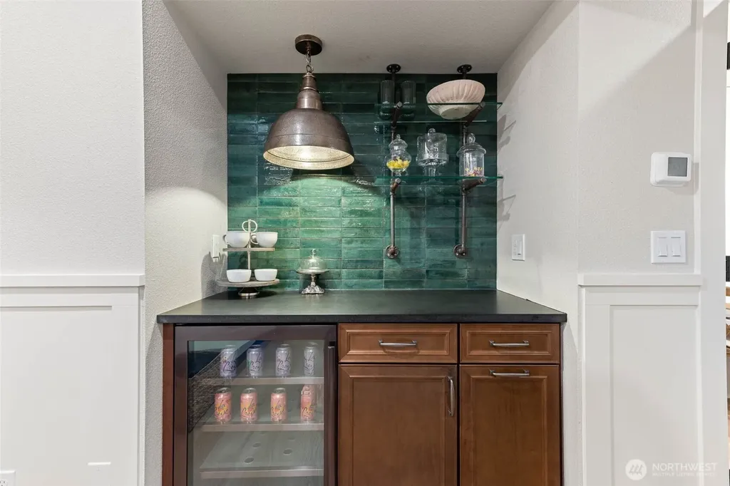 4205 64th Avenue NW Gig Harbor WA 98335