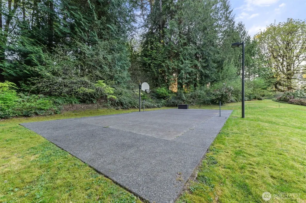 4205 64th Avenue NW Gig Harbor WA 98335