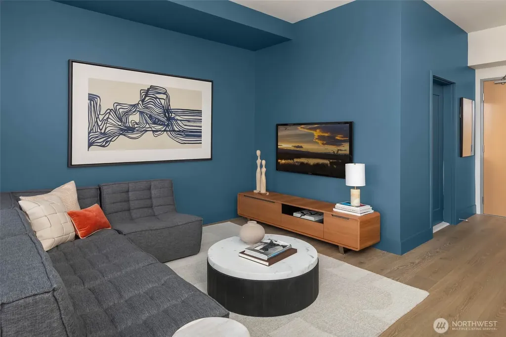 2510 6th Avenue Seattle WA 98121