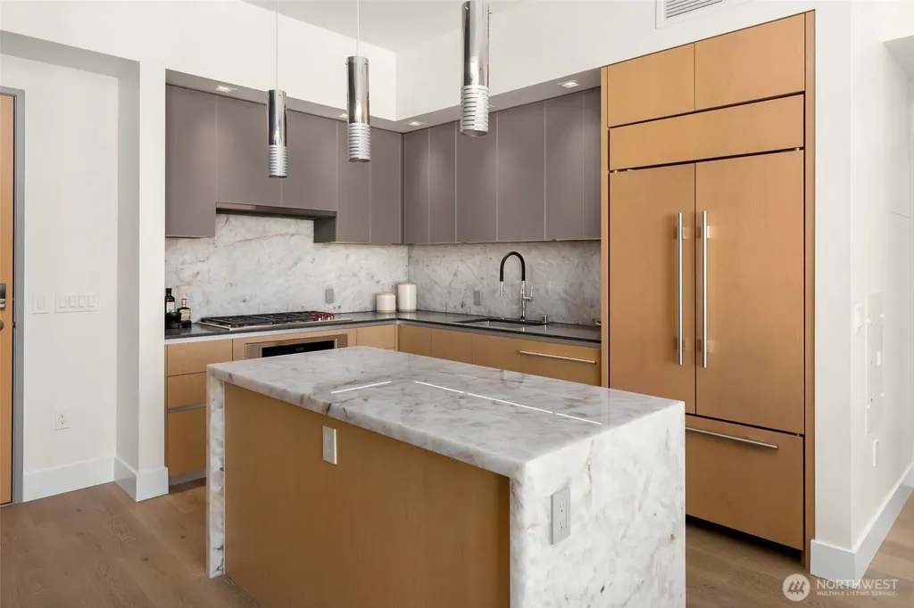 2510 6th Avenue Seattle WA 98121