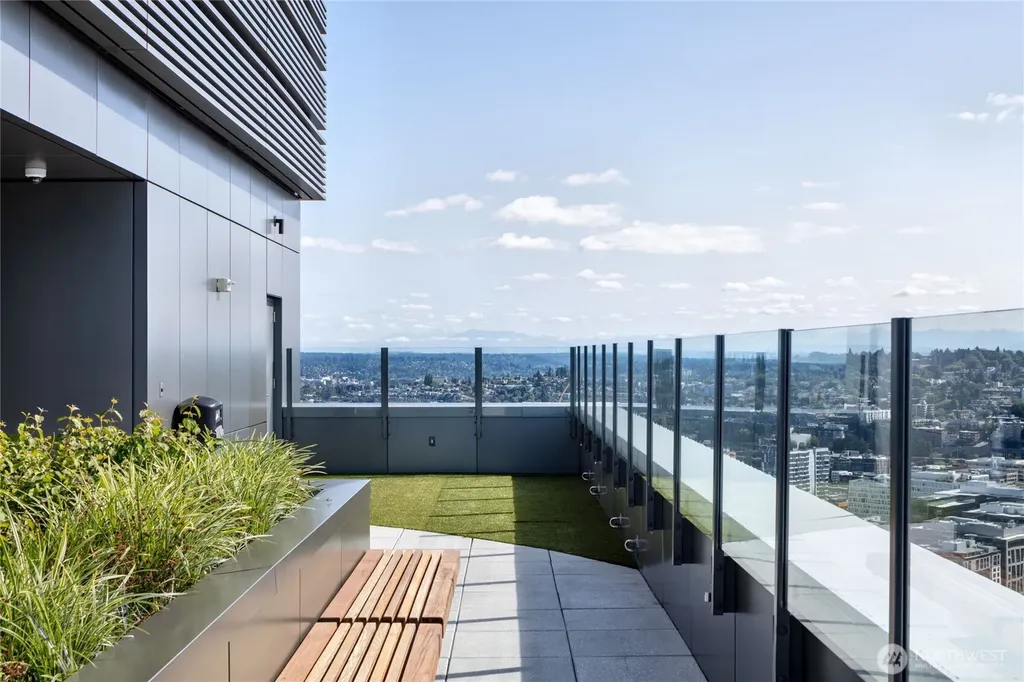 2510 6th Avenue Seattle WA 98121