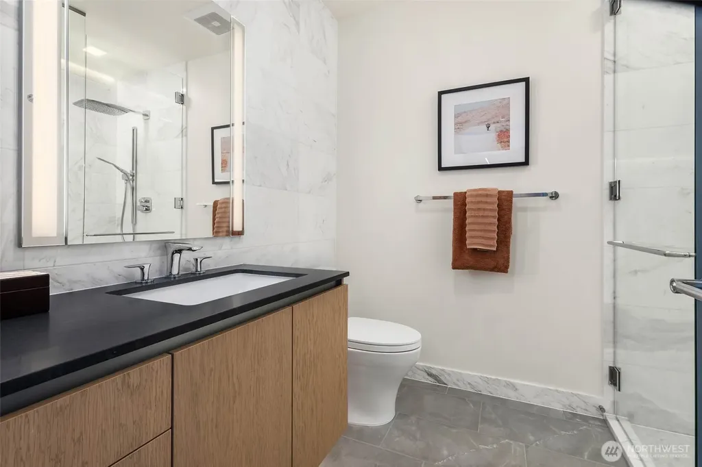 2510 6th Avenue Seattle WA 98121