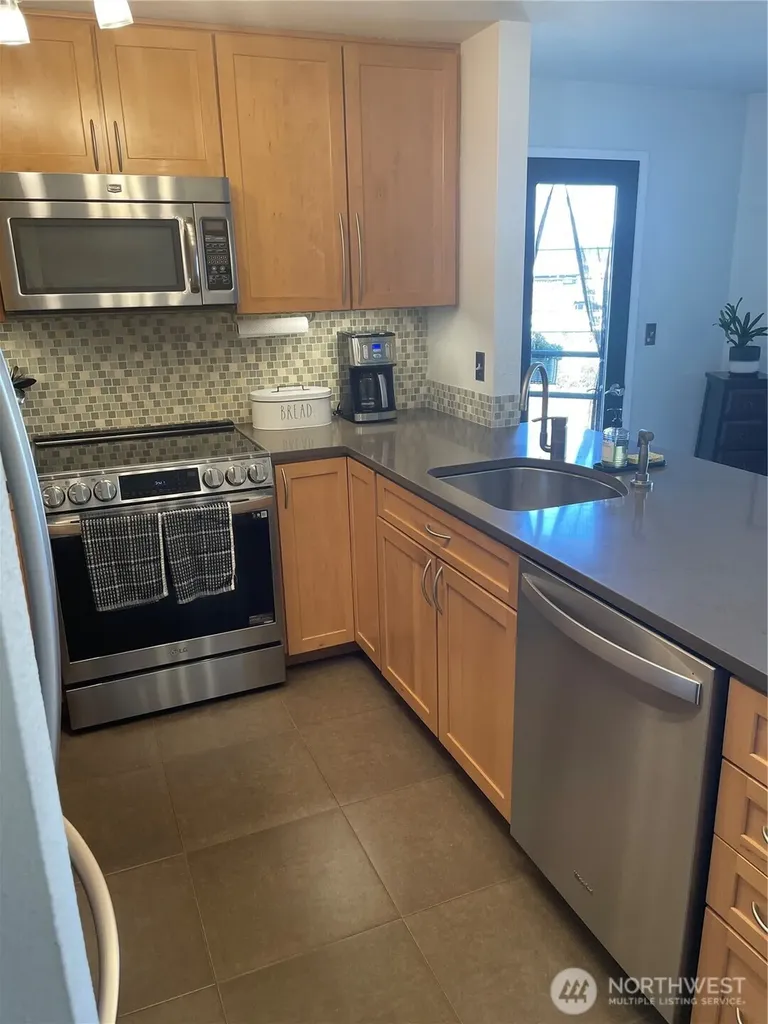 4000 24th Avenue W Seattle WA 98199