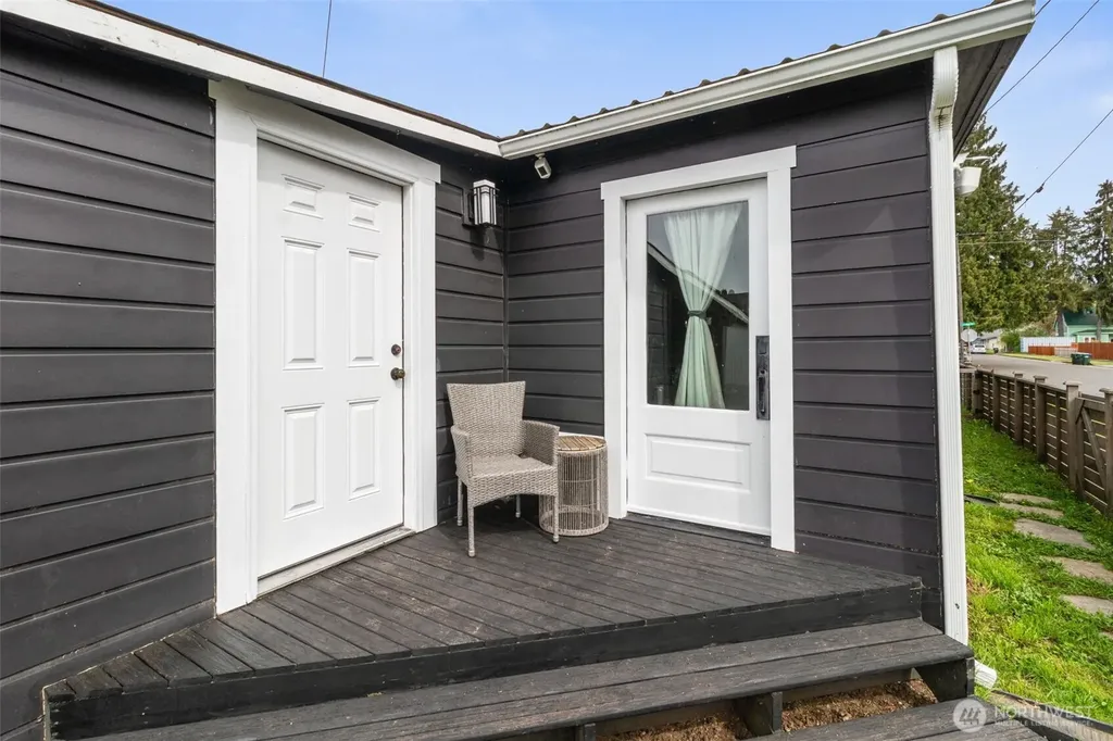 320 E Main Street Centralia WA 98531