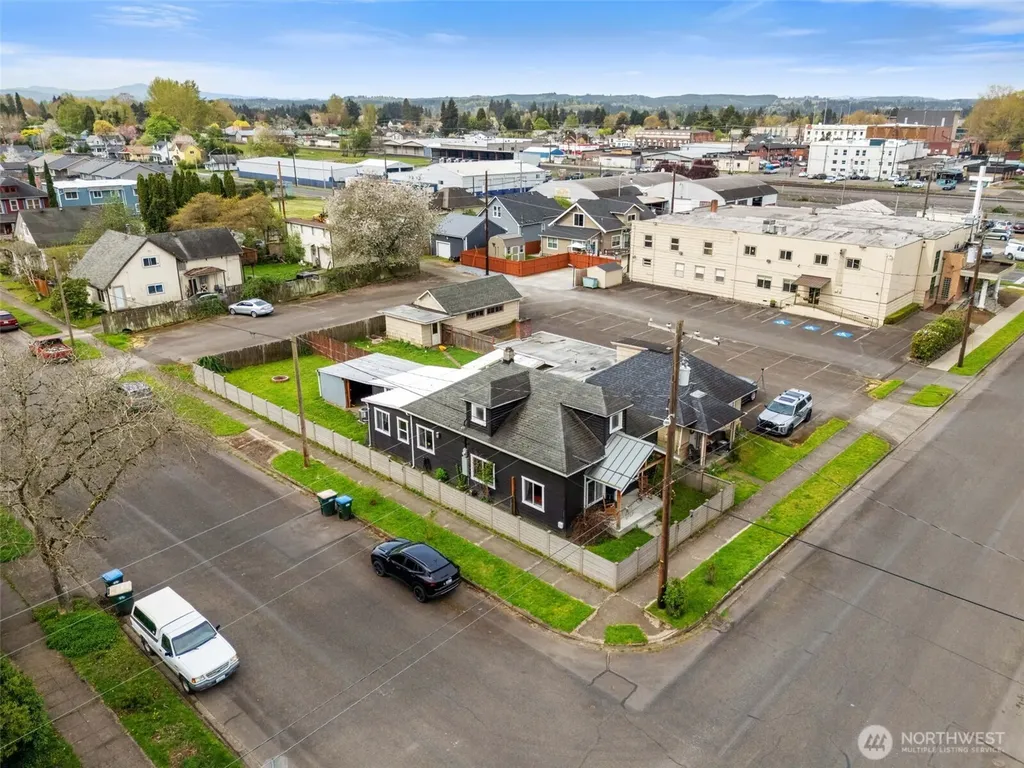 320 E Main Street Centralia WA 98531