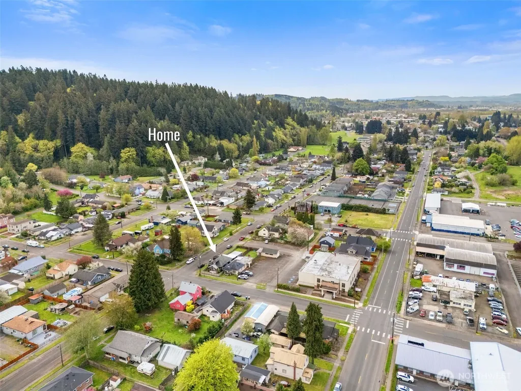 320 E Main Street Centralia WA 98531