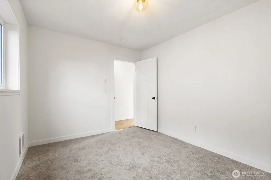 1802 Wright Avenue Tacoma WA 98404
