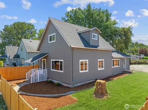 1802 Wright Avenue Tacoma WA 98404