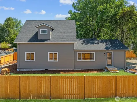 1802 Wright Avenue Tacoma WA 98404