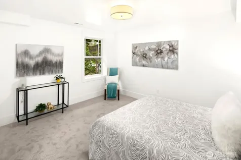 2500 Lorentz Place N Seattle WA 98109