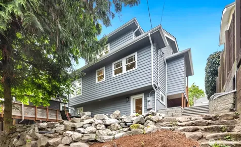 2500 Lorentz Place N Seattle WA 98109