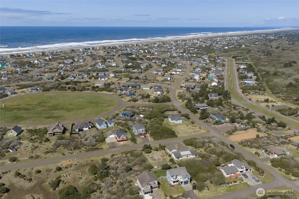 408 S Bel Air Loop SW Ocean Shores WA 98569