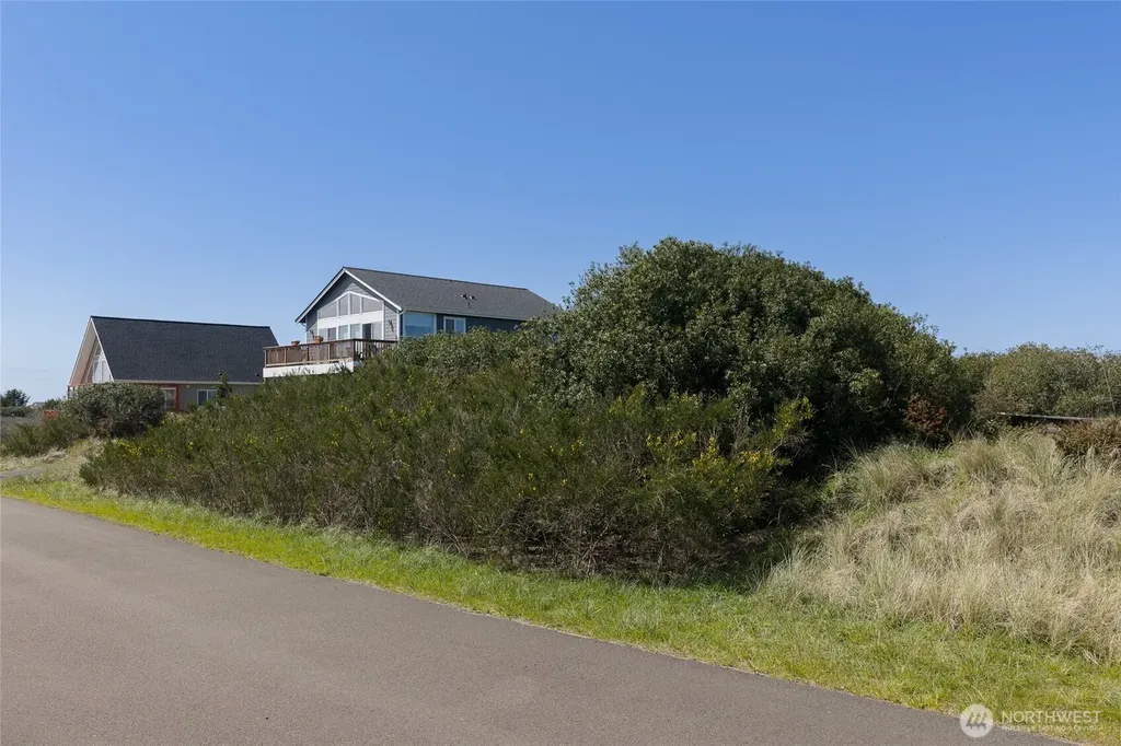 408 S Bel Air Loop SW Ocean Shores WA 98569
