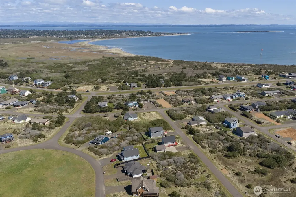408 S Bel Air Loop SW Ocean Shores WA 98569