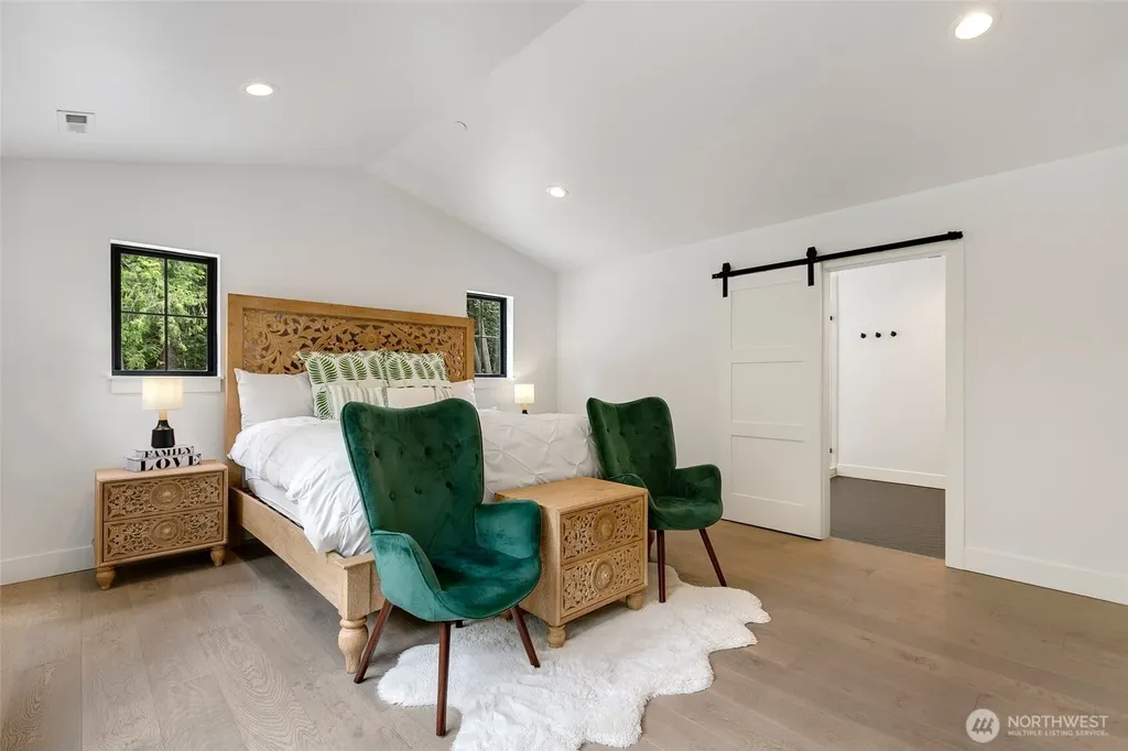 26237 SE Old Black Nugget Road Issaquah WA 98029