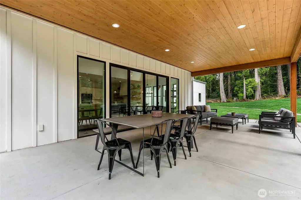 26237 SE Old Black Nugget Road Issaquah WA 98029