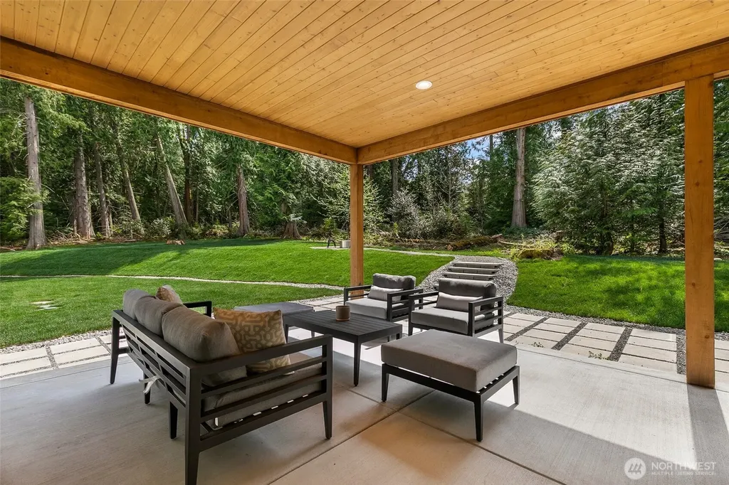 26237 SE Old Black Nugget Road Issaquah WA 98029