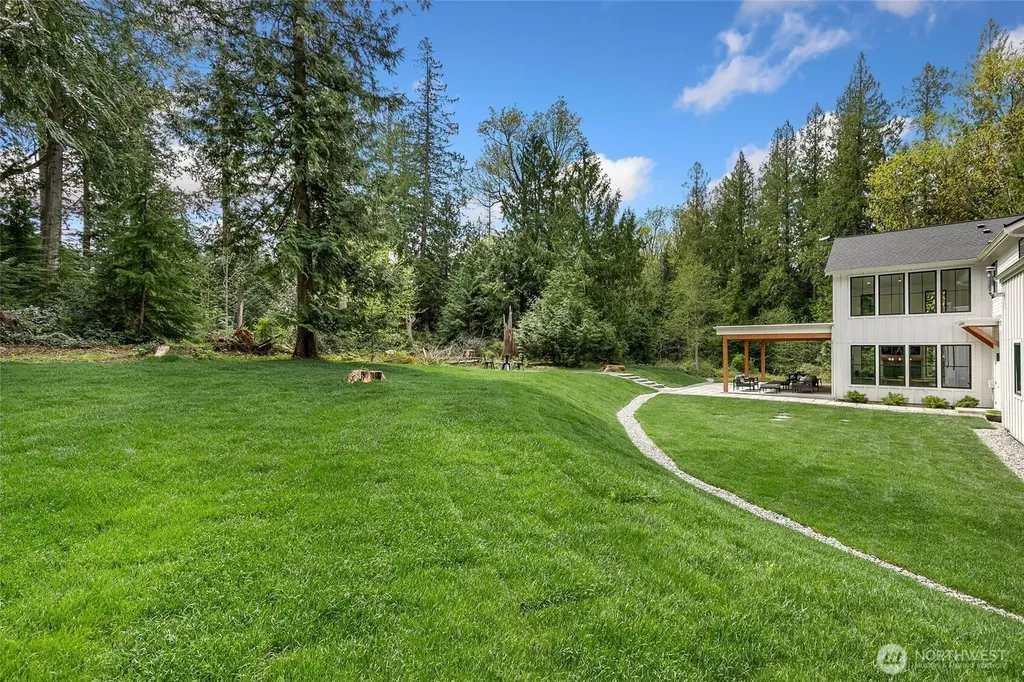 26237 SE Old Black Nugget Road Issaquah WA 98029