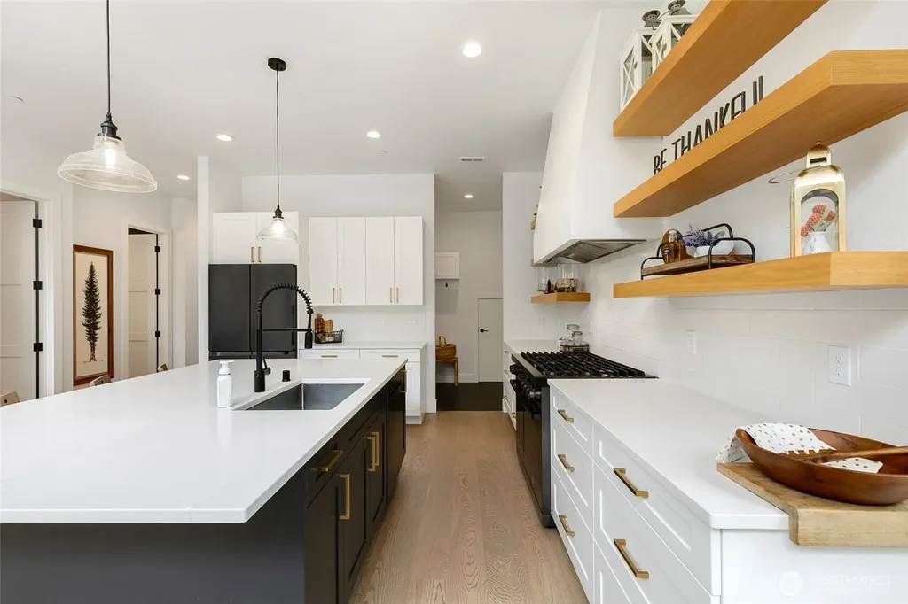 26237 SE Old Black Nugget Road Issaquah WA 98029