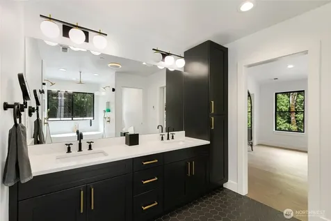 26237 SE Old Black Nugget Road Issaquah WA 98029