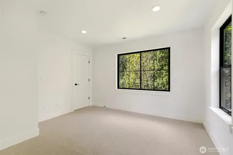 26237 SE Old Black Nugget Road Issaquah WA 98029