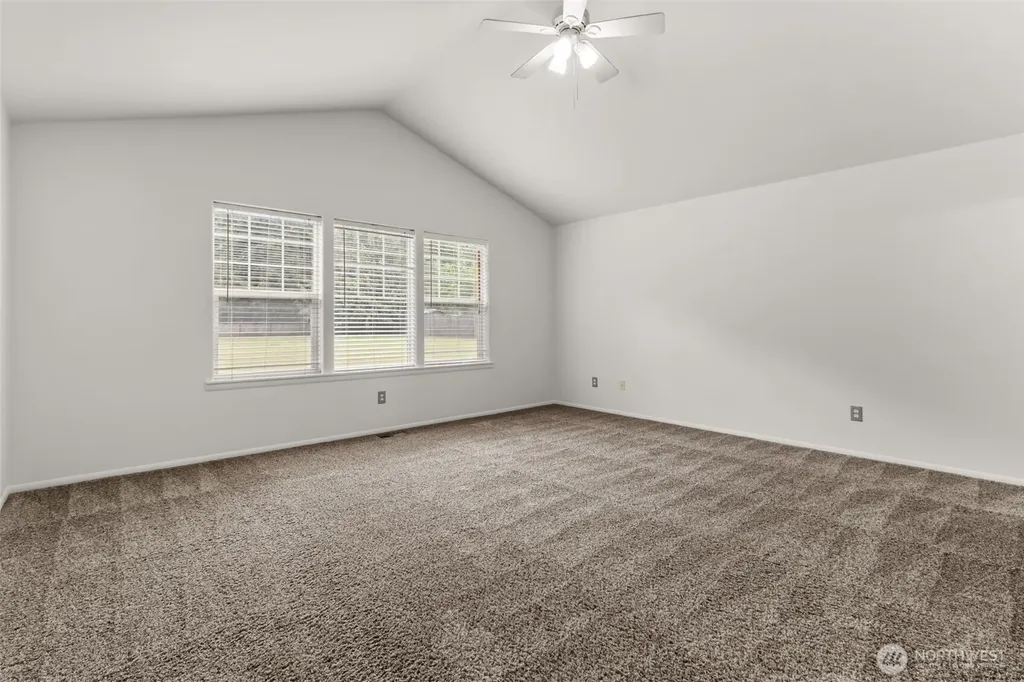 9519 185th Avenue SW Rochester WA 98579