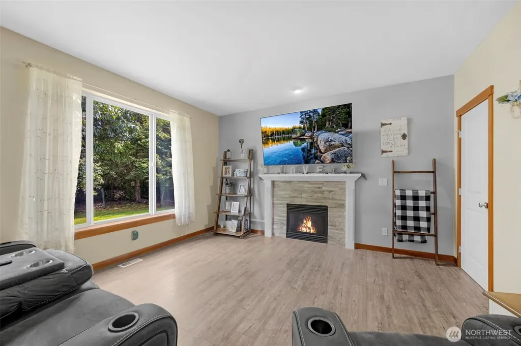 7924 32nd Place NE Marysville WA 98270