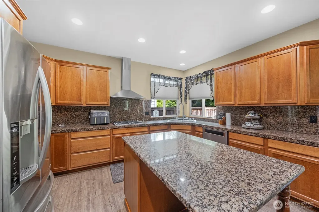 7924 32nd Place NE Marysville WA 98270