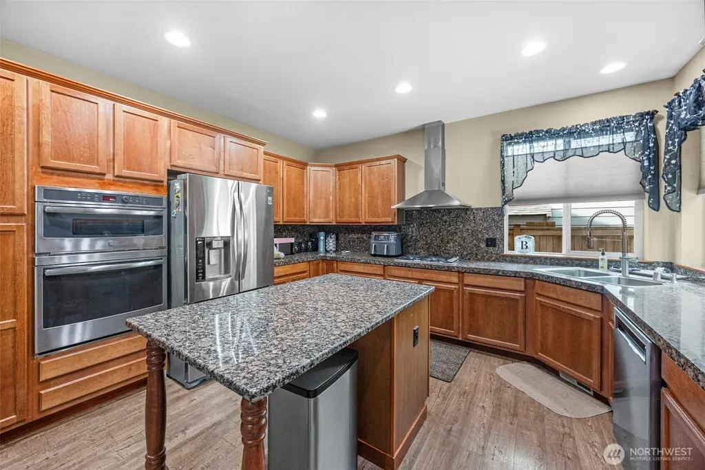 7924 32nd Place NE Marysville WA 98270