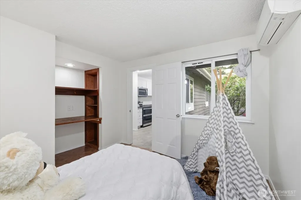 15929 NE 41st Street Redmond WA 98052