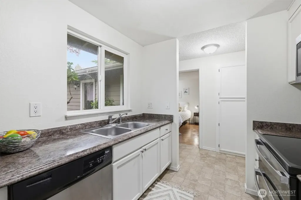 15929 NE 41st Street Redmond WA 98052