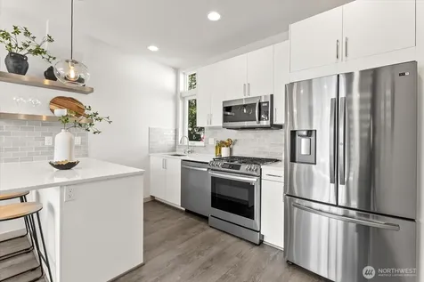 966 N Allen Place Seattle WA 98103