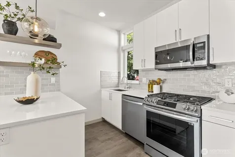 966 N Allen Place Seattle WA 98103