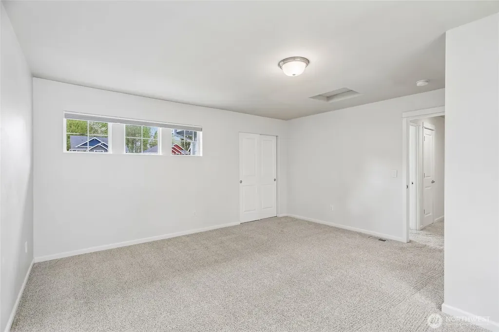 11902 59th Avenue E Puyallup WA 98373