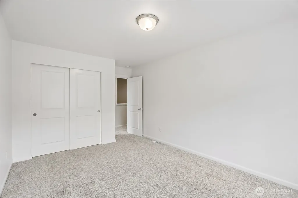 11902 59th Avenue E Puyallup WA 98373