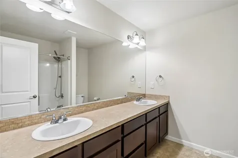 11902 59th Avenue E Puyallup WA 98373