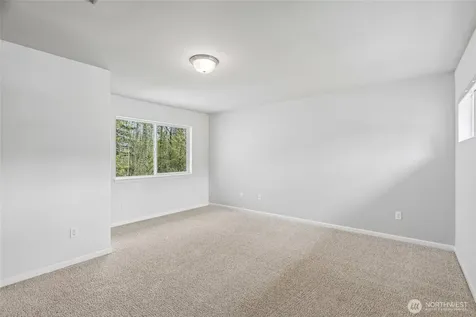 11902 59th Avenue E Puyallup WA 98373