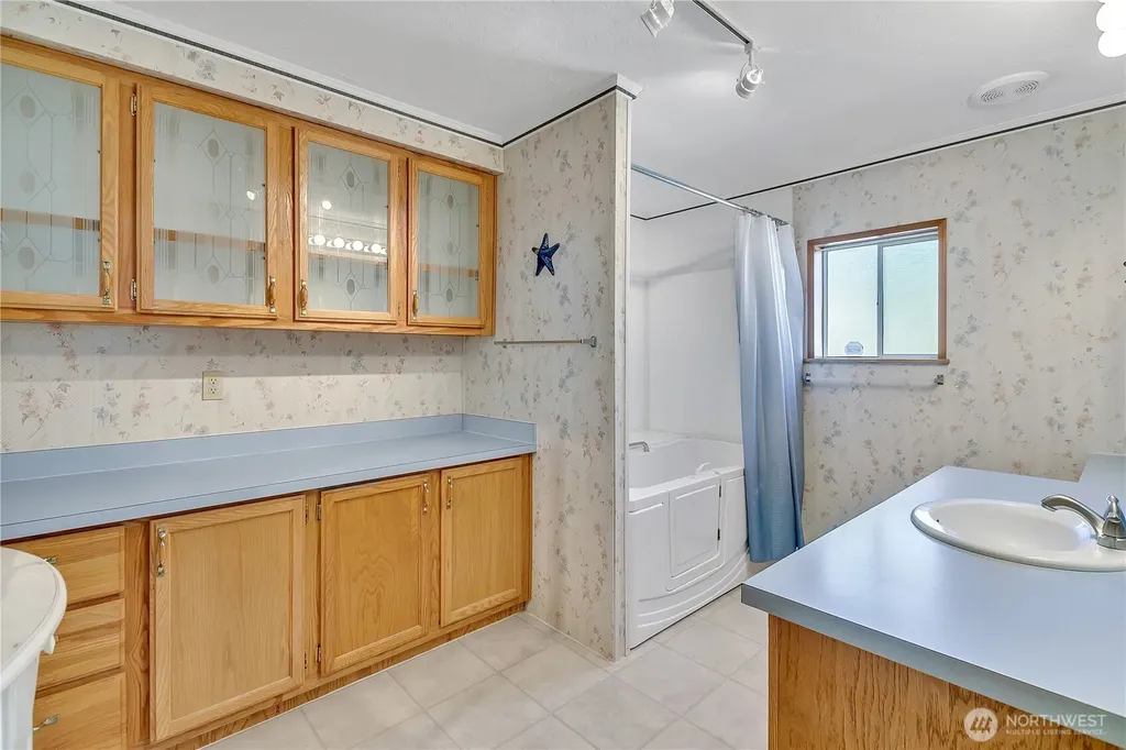 1111 Archwood Drive SW Olympia WA 98502