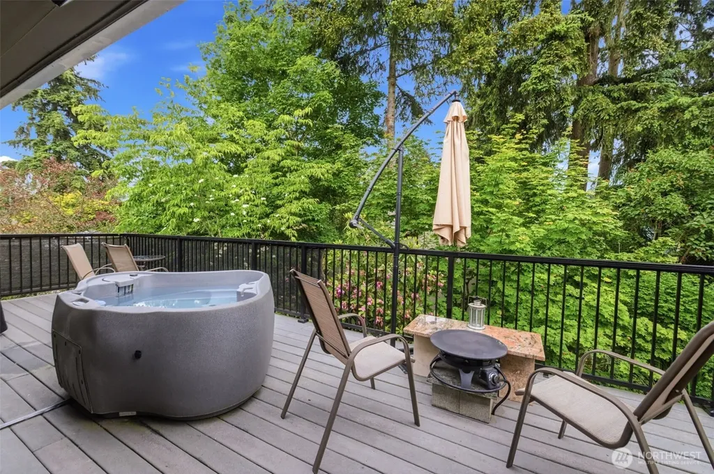826 Maplewood Avenue Kent WA 98030