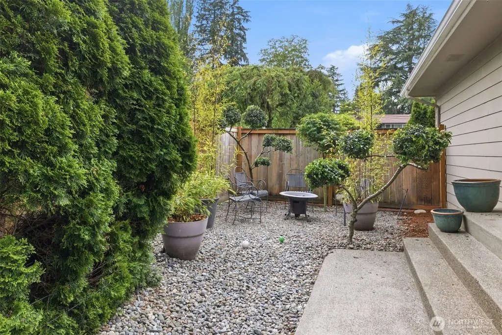 826 Maplewood Avenue Kent WA 98030
