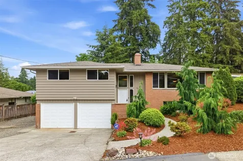 826 Maplewood Avenue Kent WA 98030