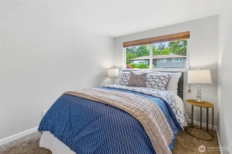 826 Maplewood Avenue Kent WA 98030