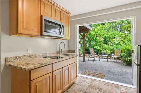 826 Maplewood Avenue Kent WA 98030