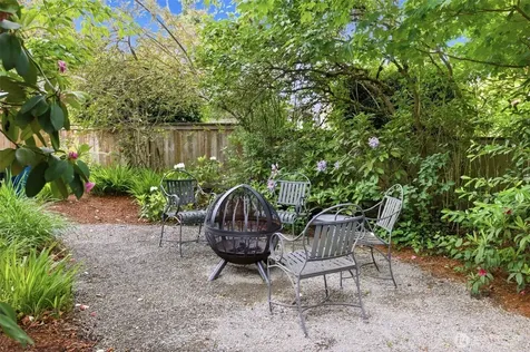 826 Maplewood Avenue Kent WA 98030