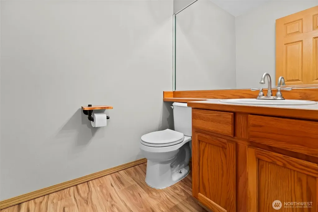 15630 92nd Way SE Yelm WA 98597