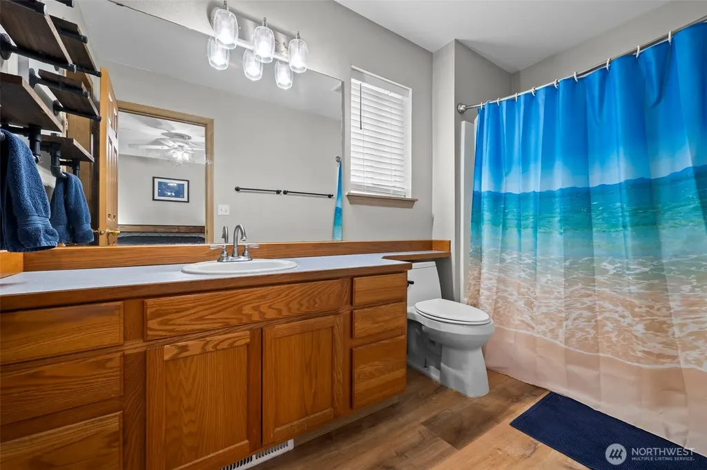 15630 92nd Way SE Yelm WA 98597