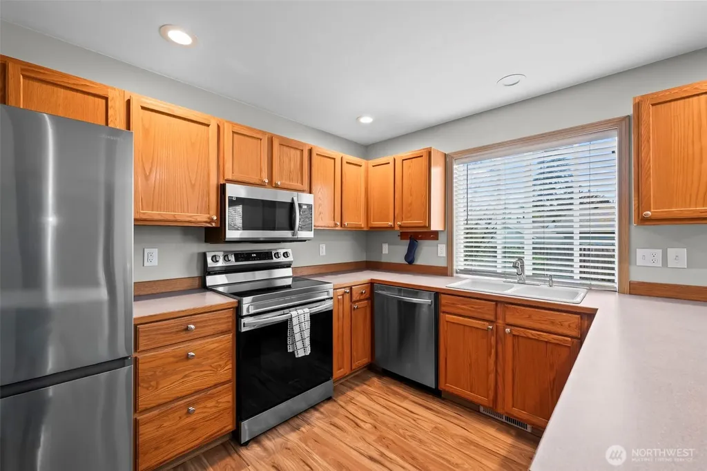 15630 92nd Way SE Yelm WA 98597