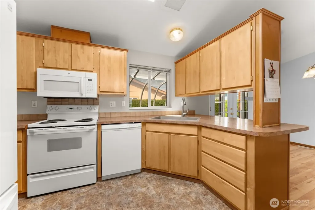 1918 Harrison Avenue Centralia WA 98531